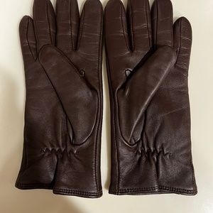 Brown leather gloves